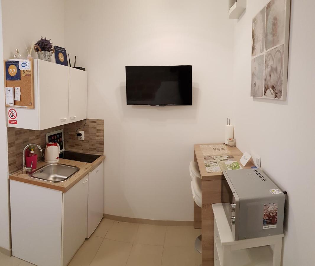 Studio Apartment Legcevic Kastela Luaran gambar