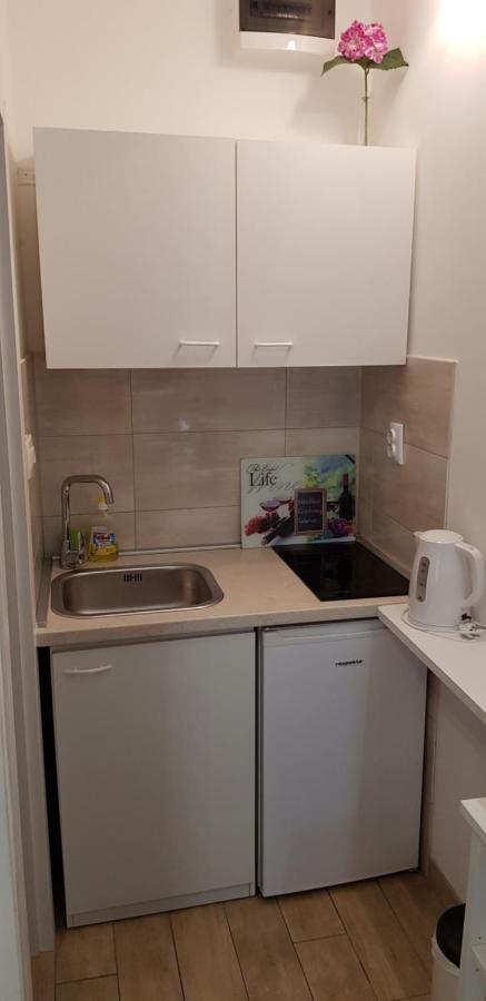 Studio Apartment Legcevic Kastela Luaran gambar