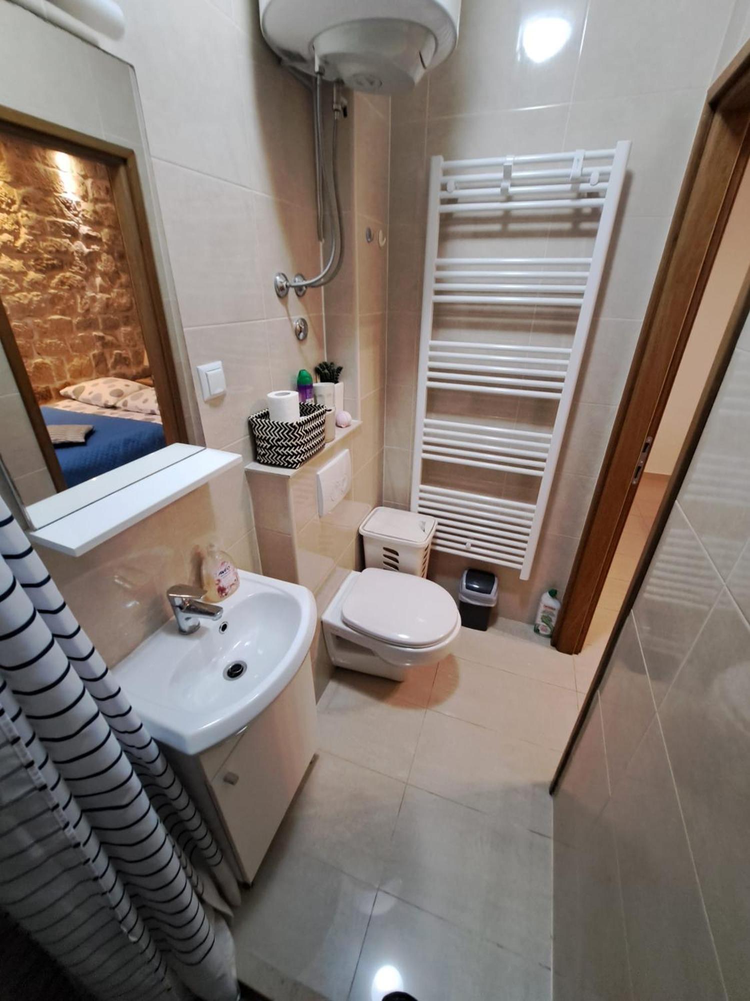 Studio Apartment Legcevic Kastela Luaran gambar