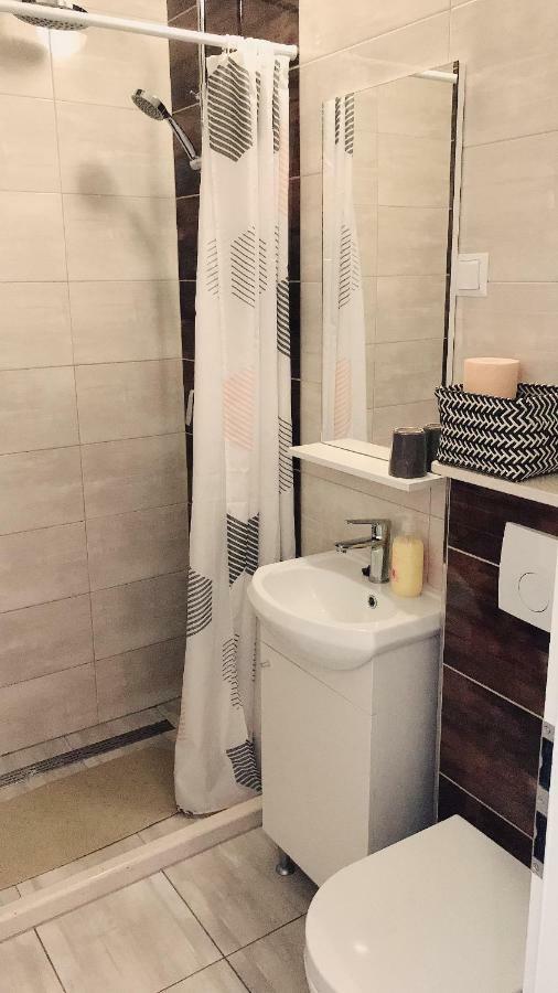 Studio Apartment Legcevic Kastela Luaran gambar