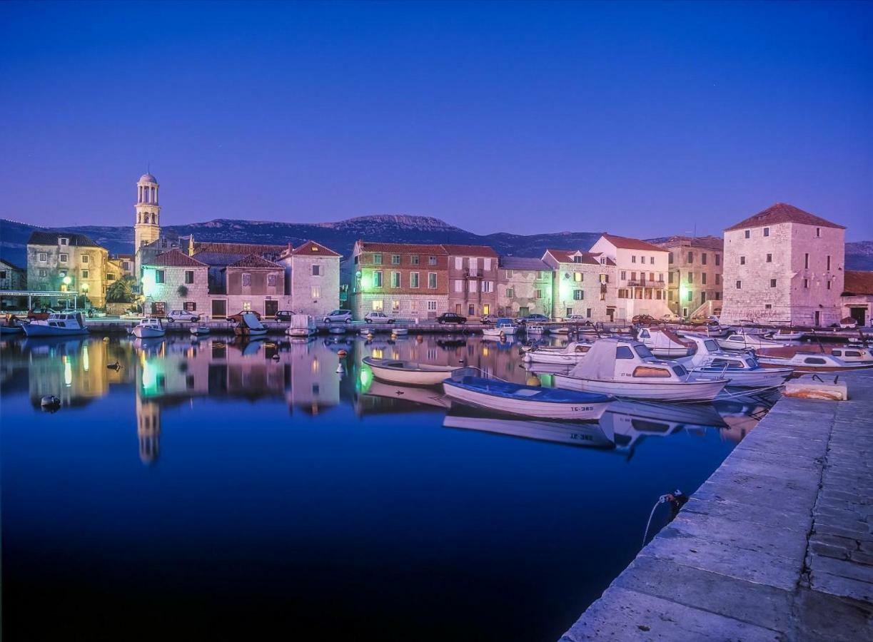 Studio Apartment Legcevic Kastela Luaran gambar