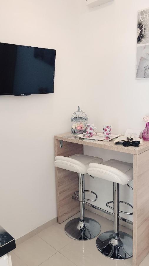 Studio Apartment Legcevic Kastela Luaran gambar