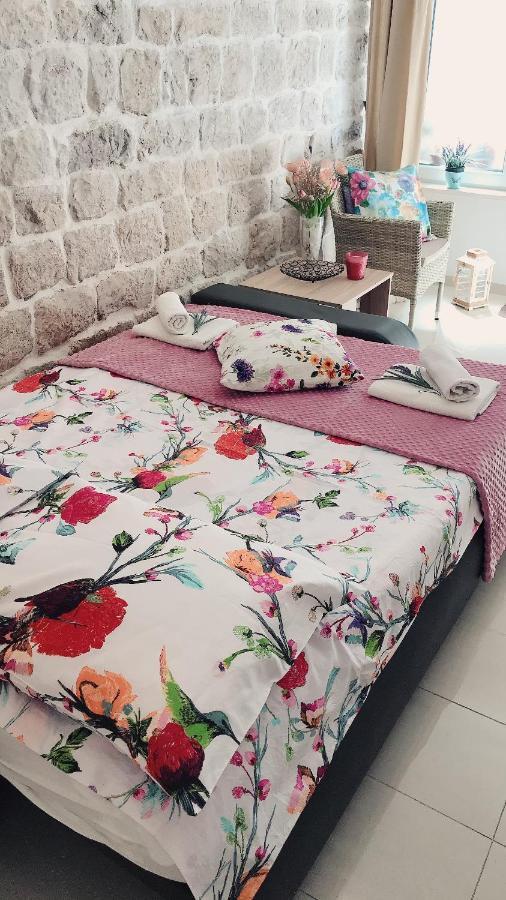 Studio Apartment Legcevic Kastela Luaran gambar